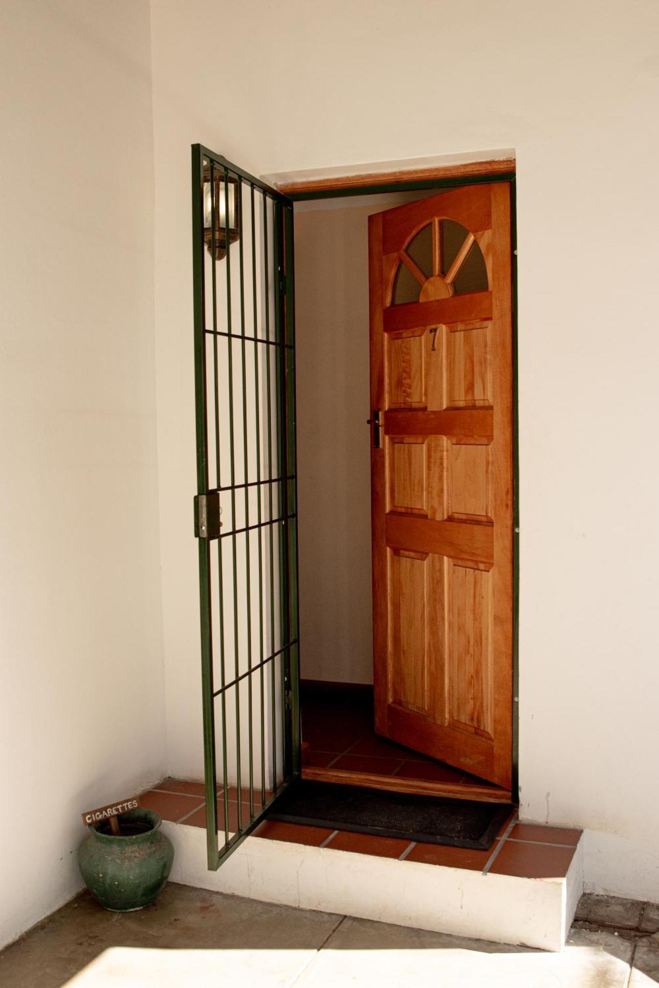 Graaff-Reinet 4 Rothman Street B&B المظهر الخارجي الصورة